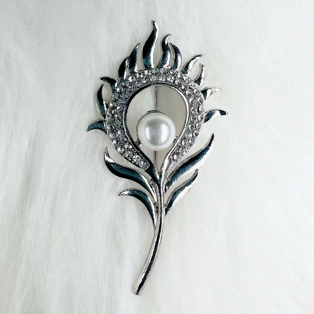 Miss Universe Mikimoto Phoenix Pin/Brooch Rhinestones, Silver color,  Pageant